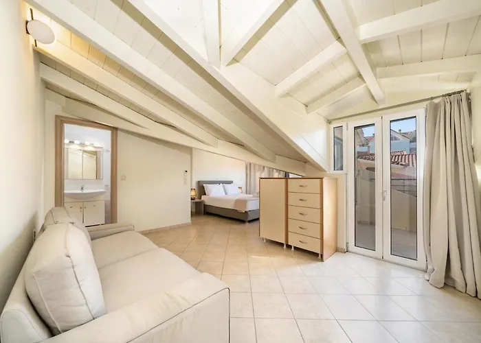 Vibes 9 * Argostoli (Kefalonia)