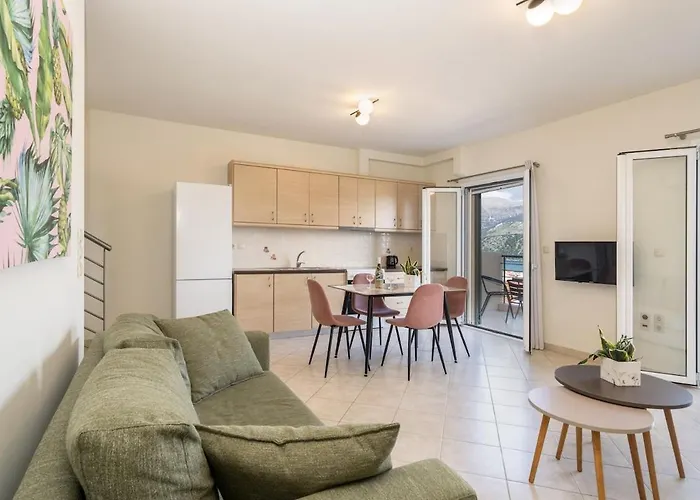 Vibes 9 Argostoli (Kefalonia)